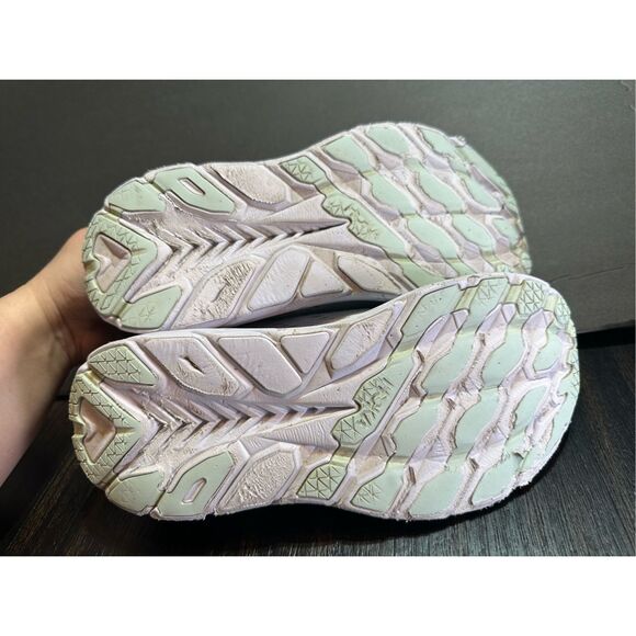 Hoka Clifton size 8W sneakers/ running shoes *flaw* - Picture 10 of 13